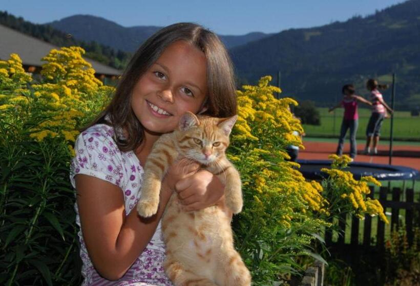 فندق Garni Ransburgerhof