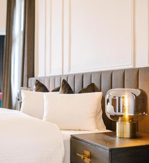 בית מלון כפרי Georgi Schloss   Boutique