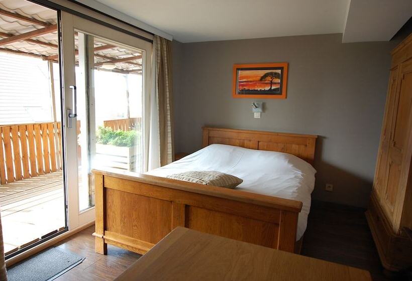 ホテル Piano 2   Mont St Guibert   Louvain La Neuve