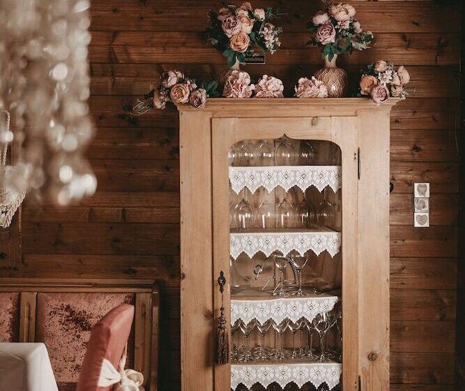 ホテル Rosenhof Murau