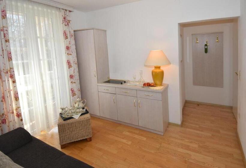 هتل Villa Auguste