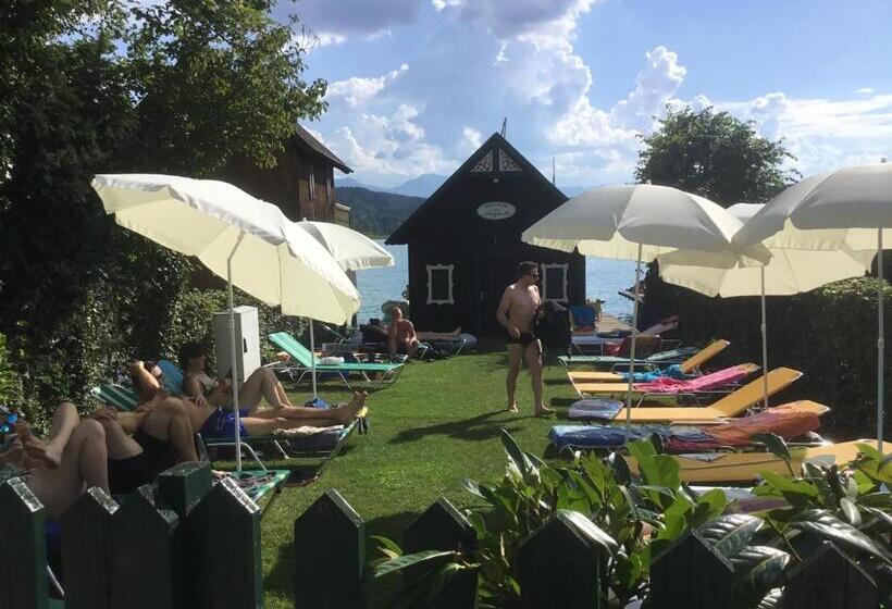 هتل Villa Auguste