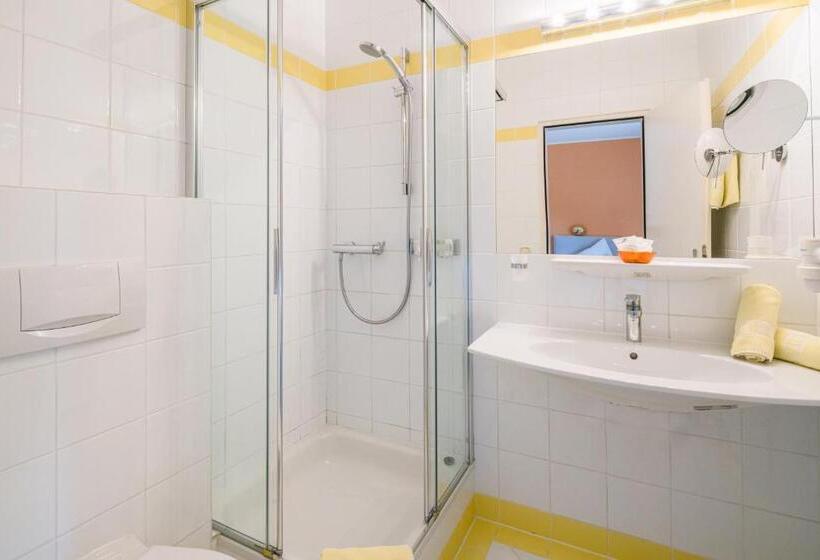 هتل Villa Konstanze