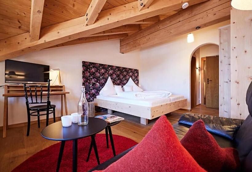 Bio Hotel Oswalda Hus