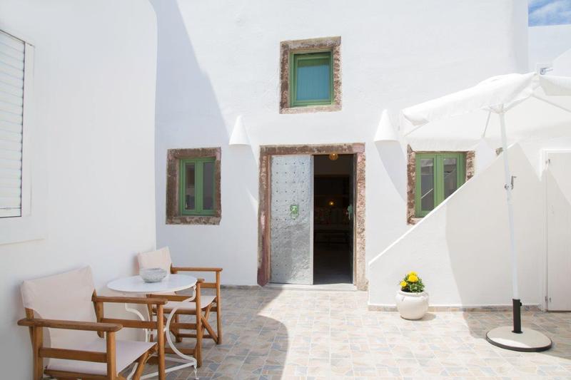 هتل Ayoba Santorini