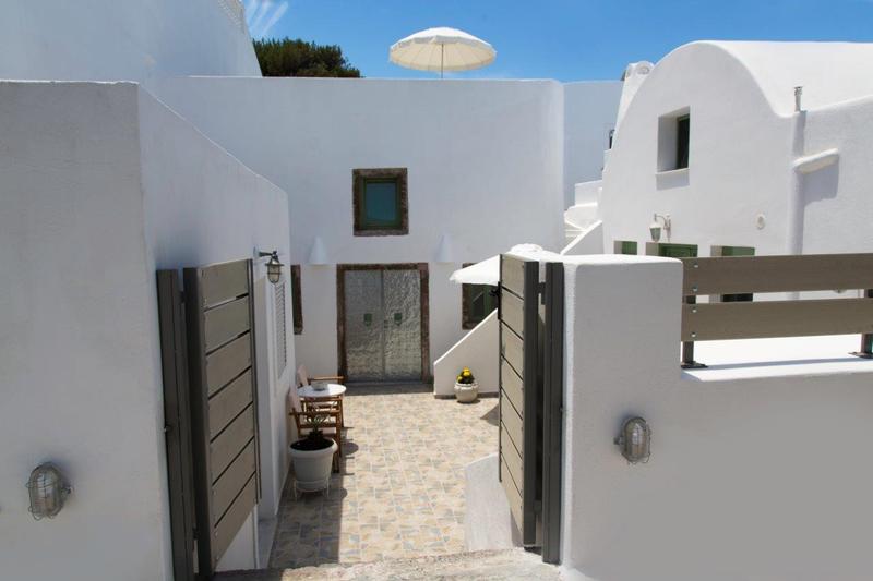 هتل Ayoba Santorini