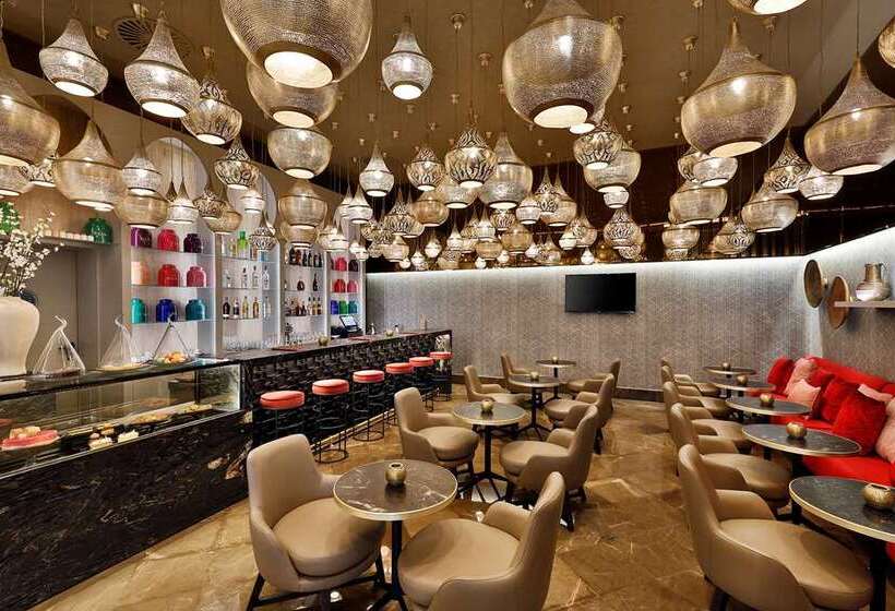 هتل Hilton Tangier City Center