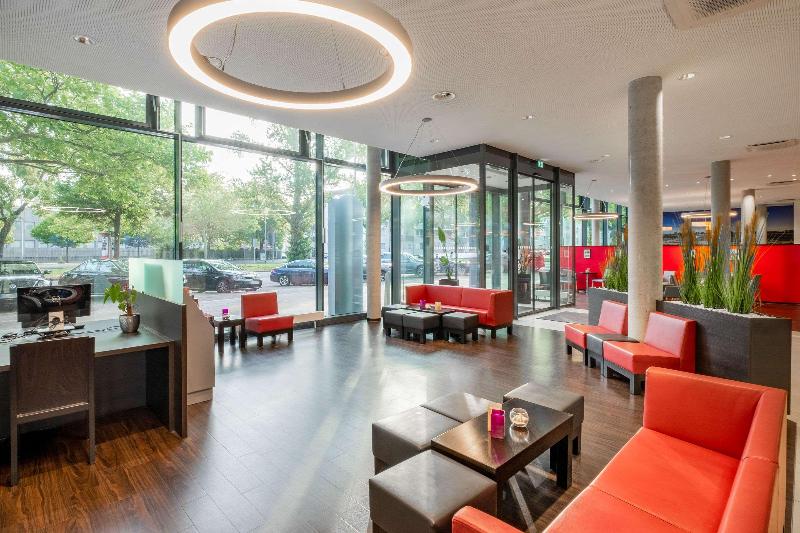 هتل Premier Inn Hannover City University