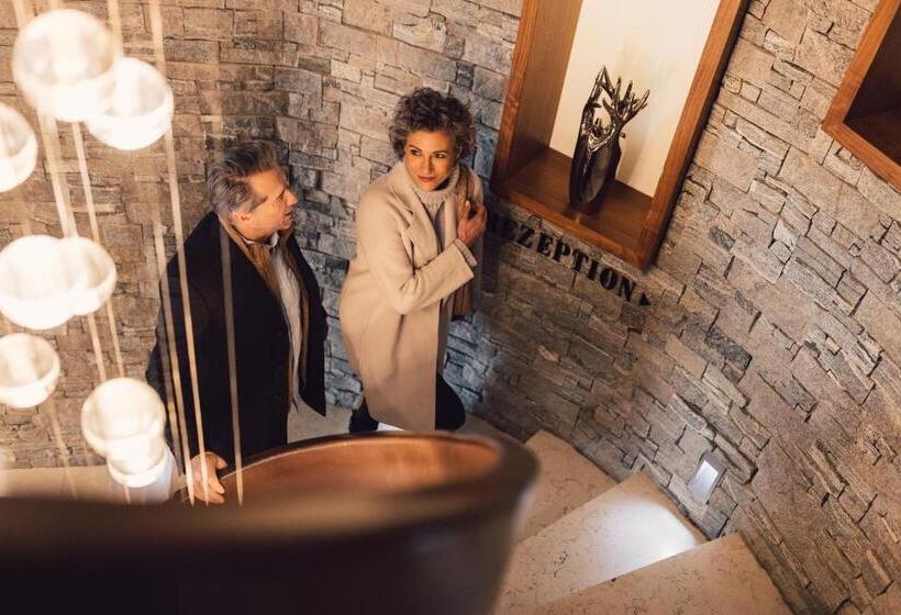 هتل Schöne Aussicht