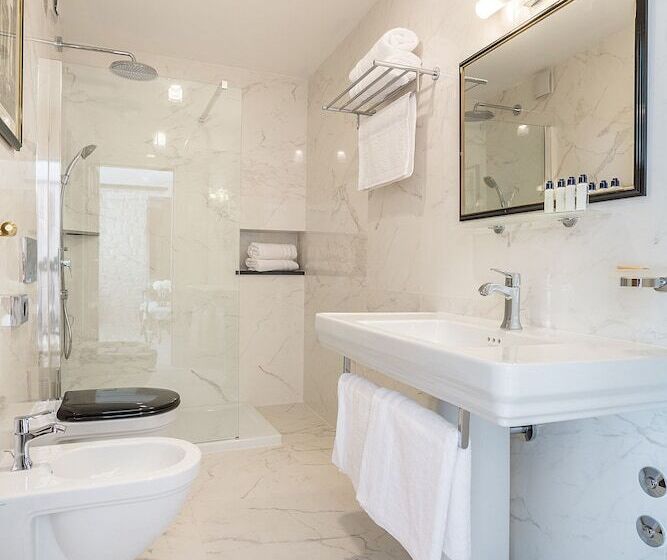 هتل Splendida Palace