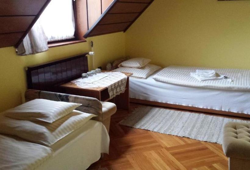 مبيت وإفطار Kocsis Panzió és étterem