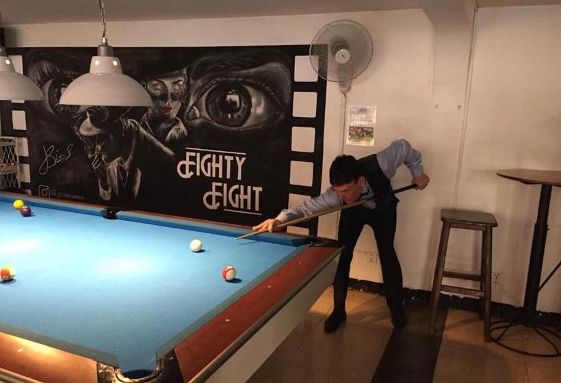 Eighty8 Backpackers  Hostel