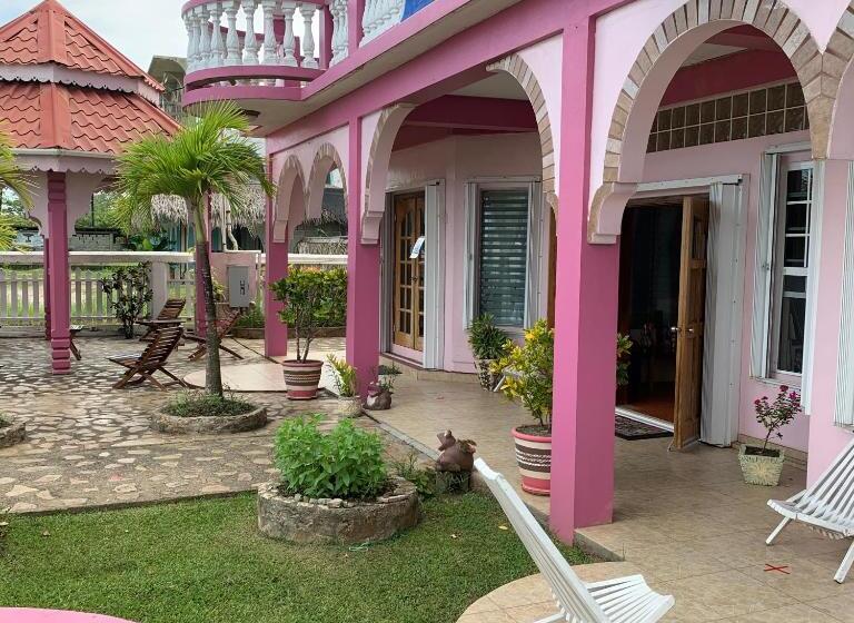 בית מלון כפרי Beya Suites