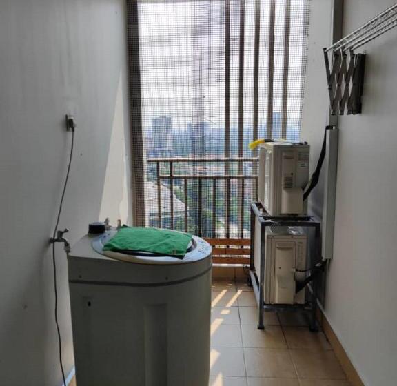 هتل Shaftsbury Residence Cyberjaya With Free Parking & Netflix