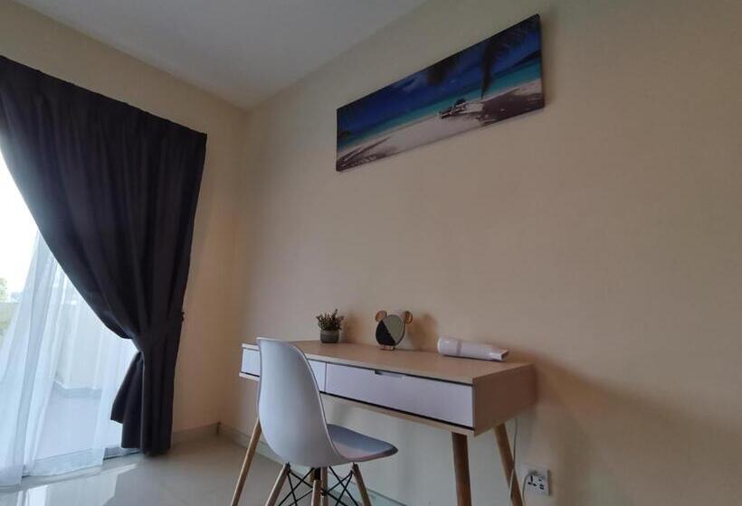 Marina Island Lumut Homestay By Goopro