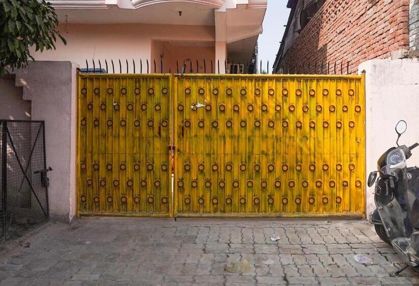 Oyo Flagship Hotel Radhe Inn