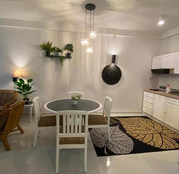 膳宿费 Seaview Deluxe@rainbow Paradise Tg Bungah 4 6pax