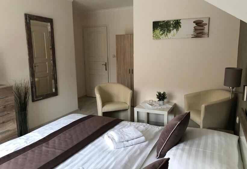 ベッドアンドブレックファースト Judit Vendégház