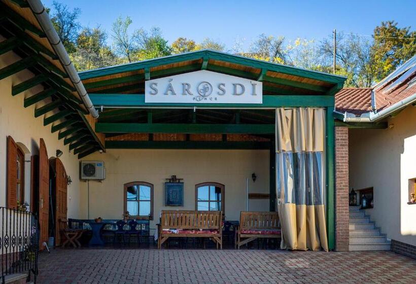Bed and Breakfast Sárosdi Pince és Panzió