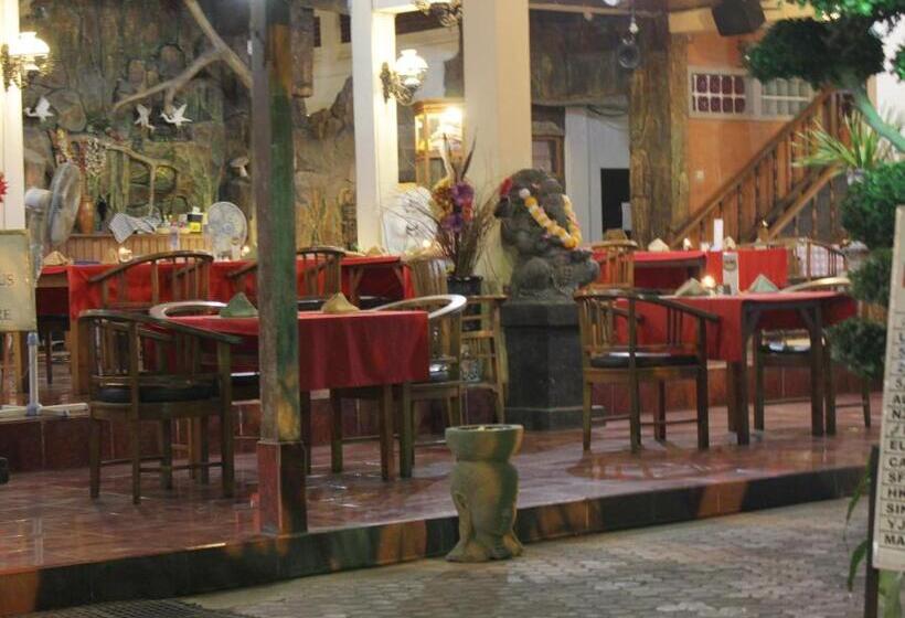 Отель Agung And Sue Watering Hole I