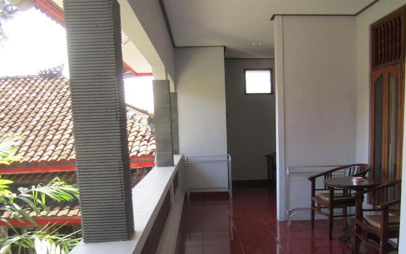 Отель Agung And Sue Watering Hole I