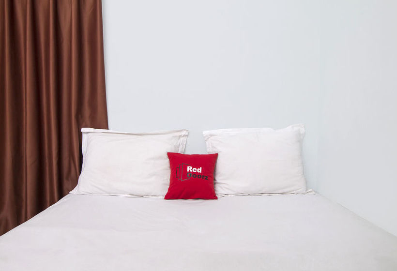 هتل Reddoorz @ Tebet Utara