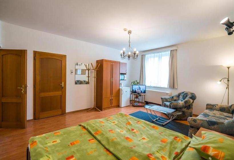 ホテル Szent Kristóf Panzió