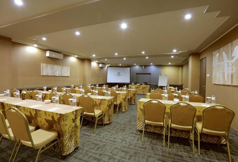 هتل The Singhasari Resort Batu