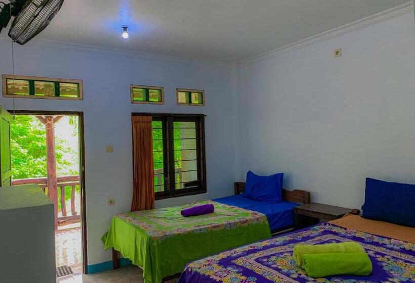 پانسیون Breeze Hostel