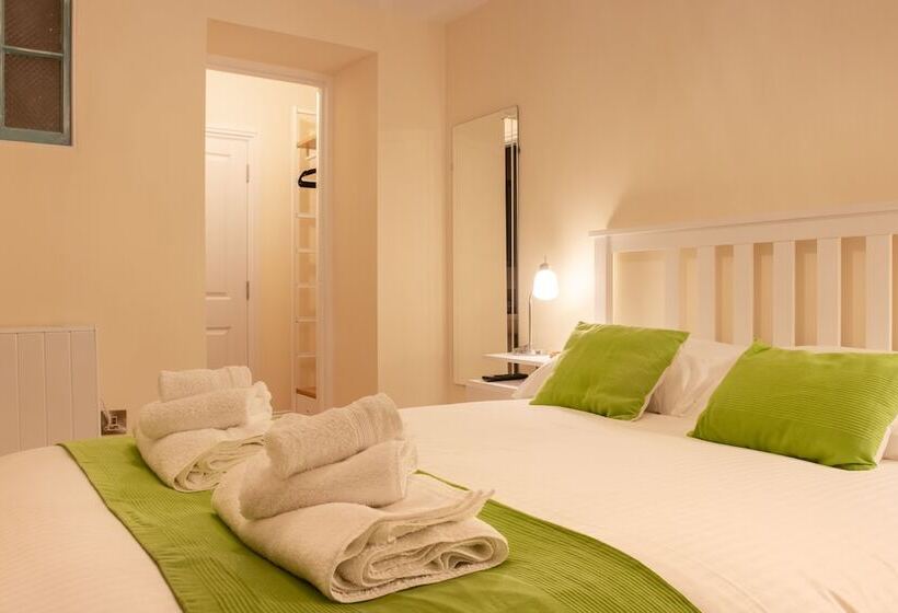 Chandlers Lodge B&b