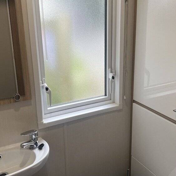 酒店 Cosy 3 Bed Hot Tub Lodge In Pr3
