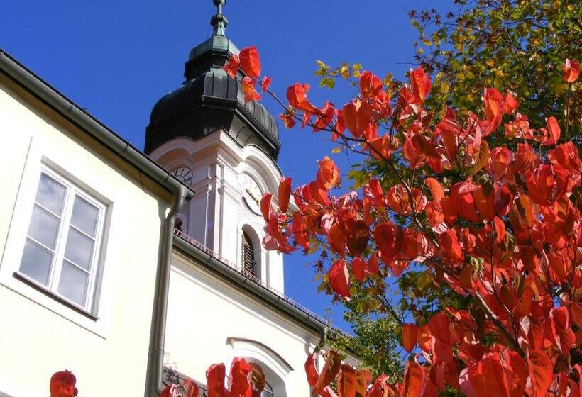 هتل Haus Der Begegnung Heilig Geist