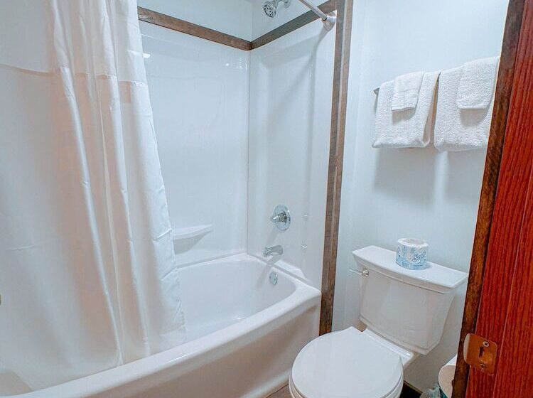 فندق Whitecap Mountains Resort