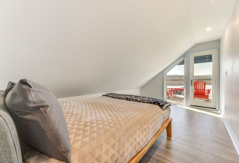 Lakefront Roy Cabin ~ 40 Mi To Mount Rainier!