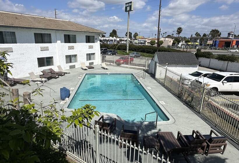 מוטל Garden Grove Inn