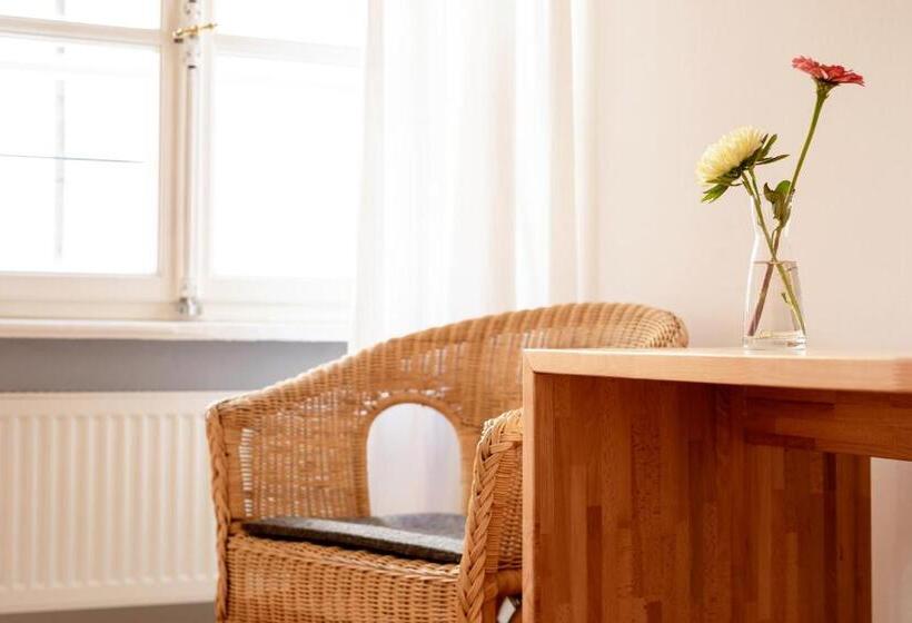 پانسیون Goldenes Schiff