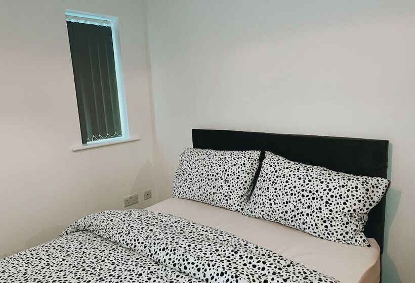 اقامتگاه Oldbury Heritage Hideaway 02!