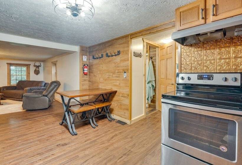 Jackson County Cabin W/ Fire Pits & Atv Trails!
