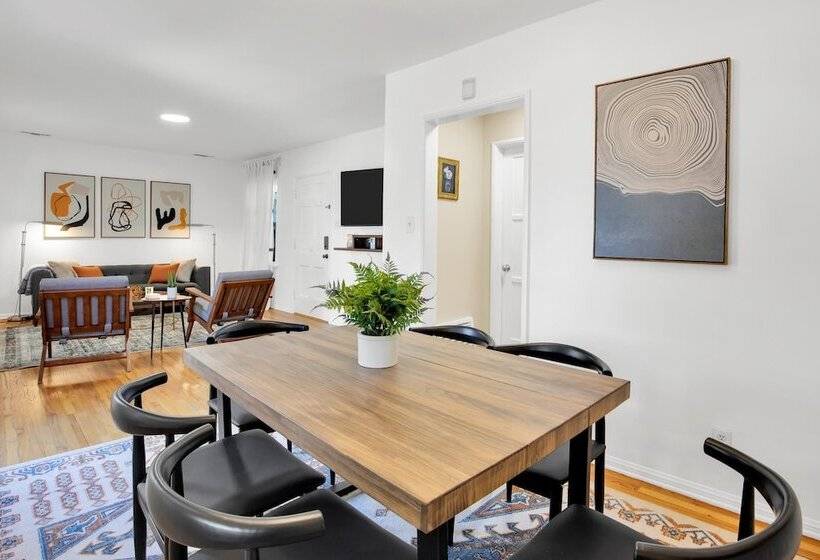 Balcom By Avantstay Newly Furnished Valley Home