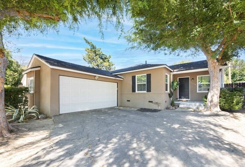 Balcom By Avantstay Newly Furnished Valley Home