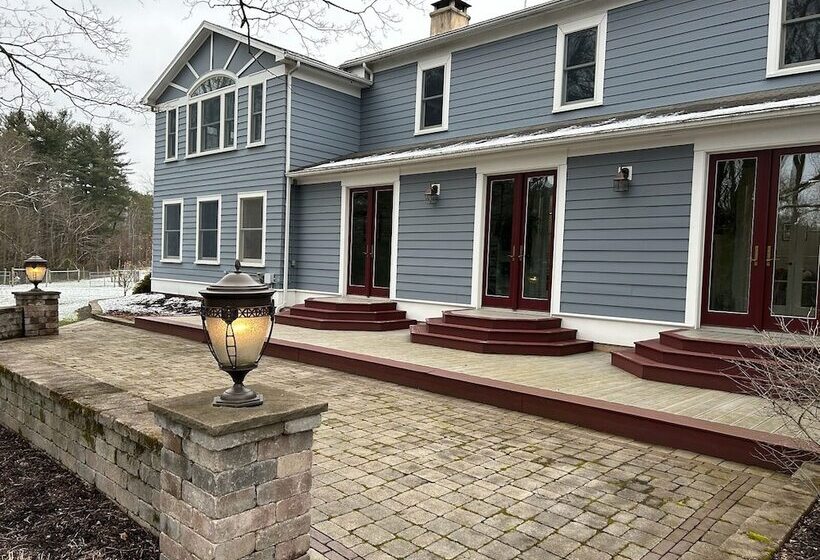 مبيت وإفطار 37 Oak Ridge House