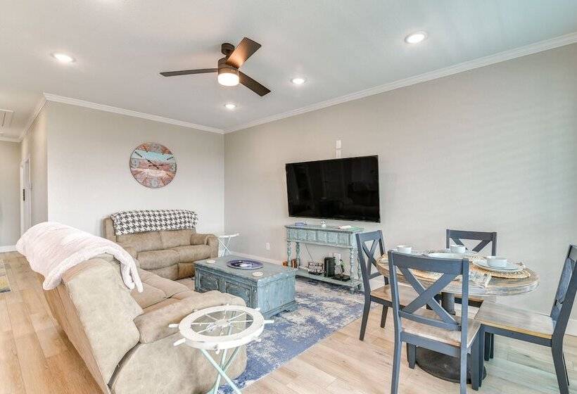 Bless Shore Heart Beach Rental, Near Waterfront