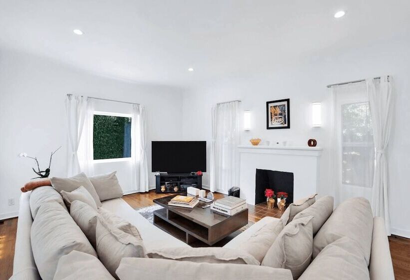 Burnside By Avantstay Modern, Boho, Chic La Home