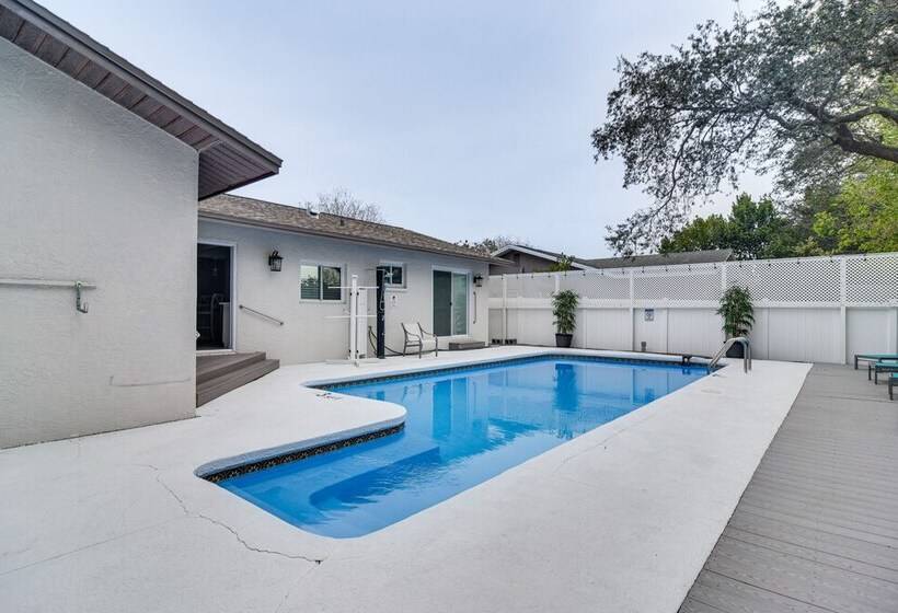 Charming Largo Home W/ Private Pool: 1 Mi To Beach