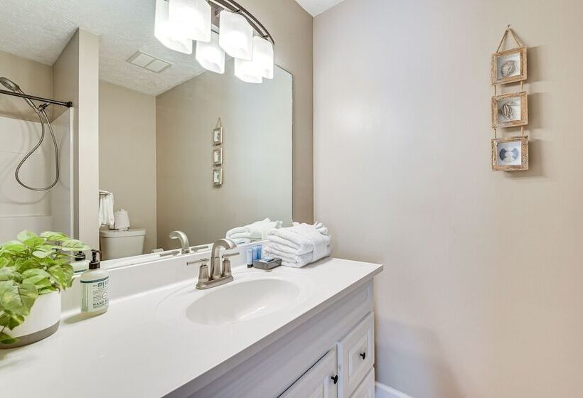 Charming Pcb Home ~ 1 Mi To Beach Access!