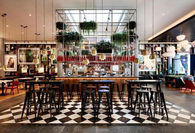 هتل Citizenm Miami South Beach