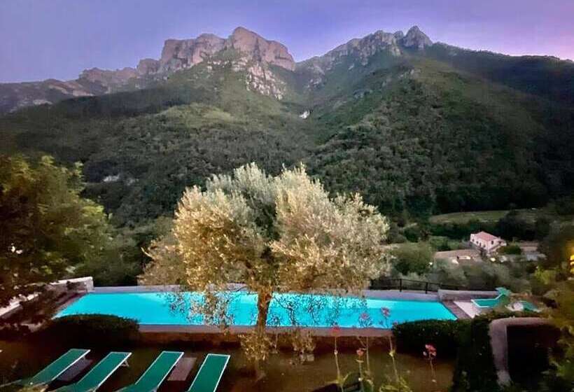 فندق Medieval Mountain Oasis With A Private Garden And Incredible Mountain View
