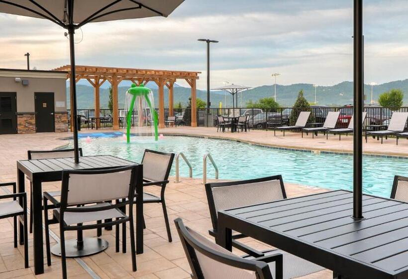 בית מלון כפרי Staybridge Suites Pigeon Forge Smoky Mtns, An Ihg
