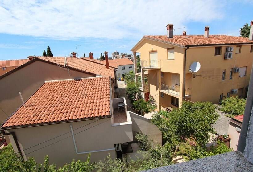 بنسيون Apartments And Rooms Dino