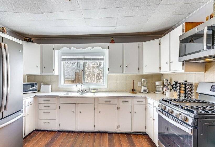 Pet Friendly Colorado Retreat W/ Patio & Fire Pit!